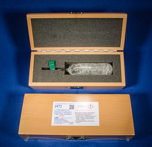 SRM 1972 - 1,3-二惡烷-2-一個三聯(lián)點(diǎn)